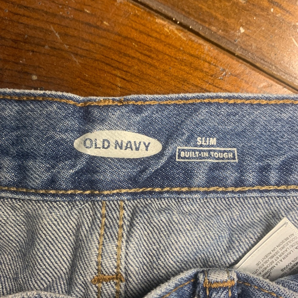 Men’s Old Navy ripped jeans, slim fit, size 32x32